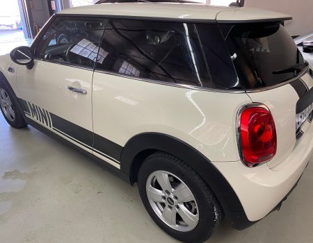 WhatsApp Image 2025-10-17 at 14.22.56 (1)